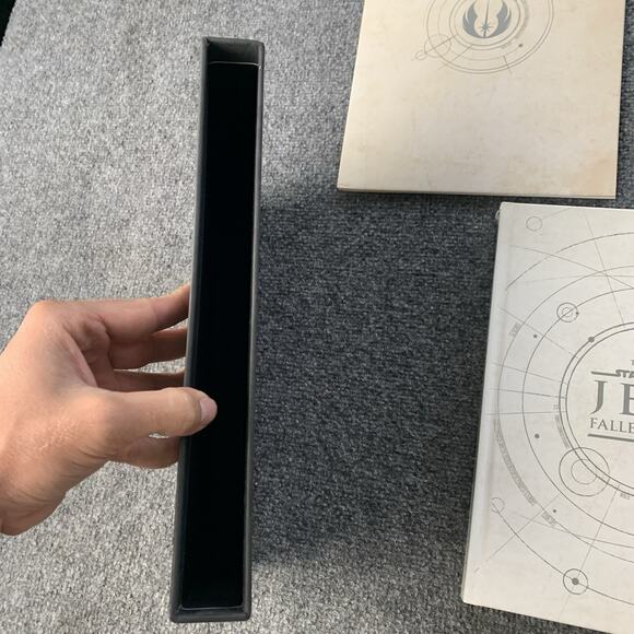 Art of Star Wars Jedi: Fallen Order Limited Edition by Lucasfilm Ltd and Respawn - Picture 15 of 16